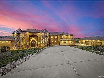 5828 Aspen Leaf Drive