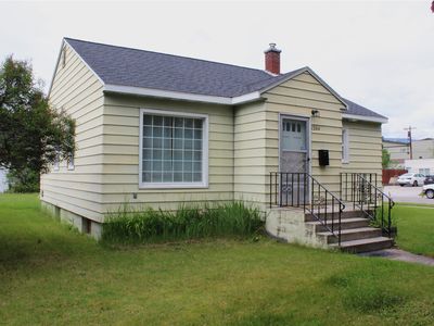1204 S 4th St W