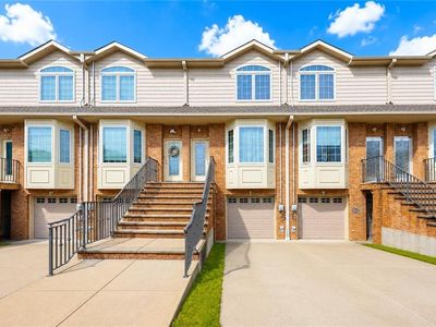 22 Bamberger Ln