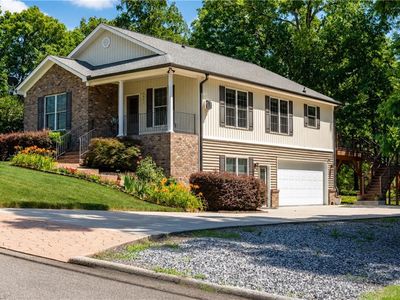 1411 Emerywood Dr