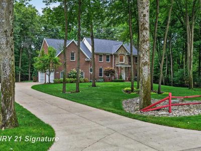 2384 E Cardinal Dr