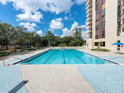 600 Biltmore Way APT 1014
