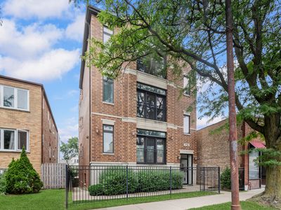 5741 W Lawrence Ave APT 1