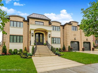 707 Ionia Ave