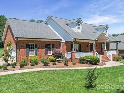 1100 Legacy Lake Dr
