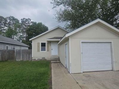11919 Kingslake Forest Dr