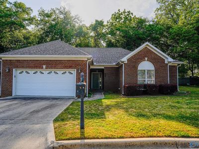 946 Tracey Ln