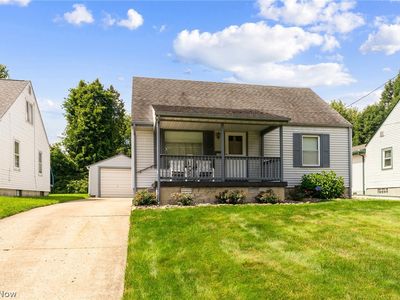 156 S Roanoke Ave