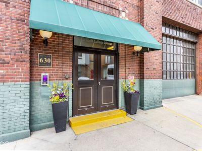 630 N College Ave APT 409