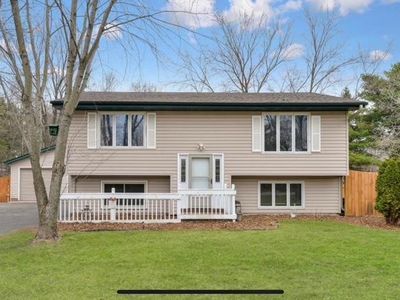 Property at 8330 Fawn Lake Dr NE, Stacy, MN