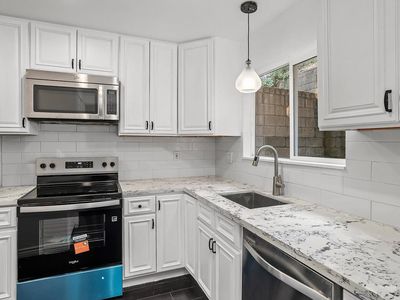 10 Professional Center Parkway #14