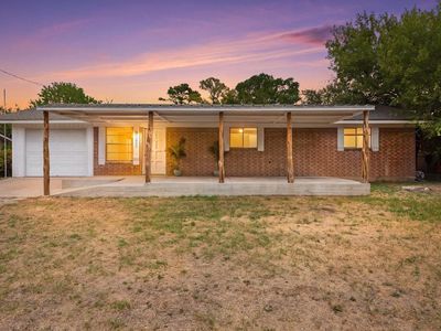1902 Twin Oaks