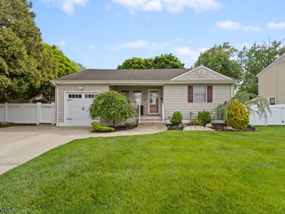 31 Middle Hill Rd