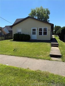 220 E Market Street