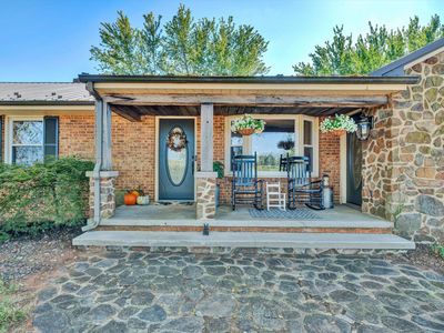 280 Booth Rd