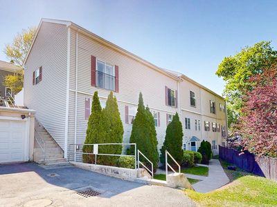 110 Coolidge Hill Rd APT 4