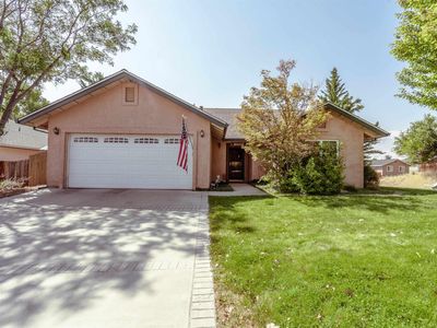 1170 Shadow Mountain Dr