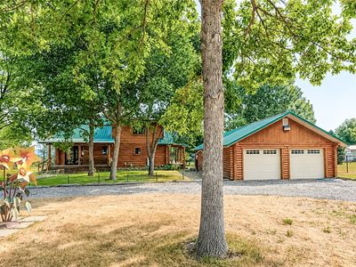 17 Stillwater Estates Rd