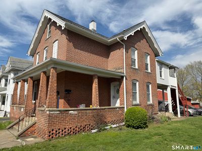 290 Wakelee Avenue