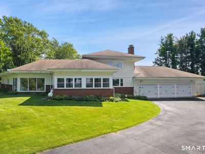 Property at 18-A Governors Lane, Bethel, CT
