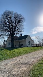 931 N 225 W