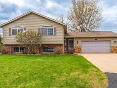 9932 SANDHILL DRIVE