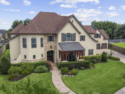 3334 Prestwick Sq