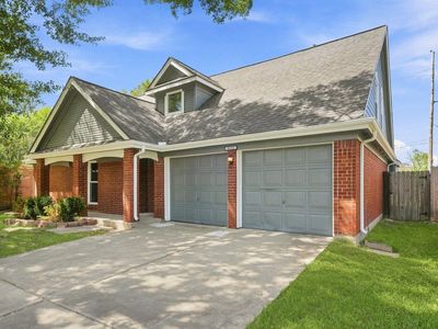 4119 Bentley Dr