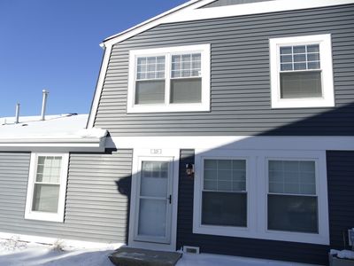 328 Farmingdale Cir