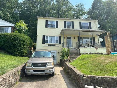 876 Sherwood Rd