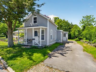 48 Farmfield St