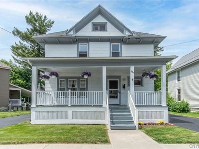 337 Flower Ave E