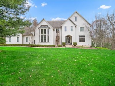 3025 Halle Dr