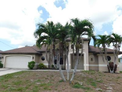 4322 SW 18th Pl