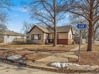 Property at 700 Oak St, Wamego, KS