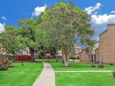 880 Tully Rd APT 13