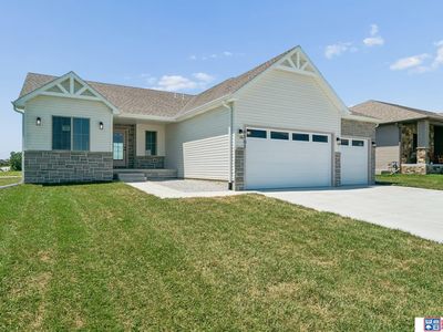 9101 Castle Pine Dr
