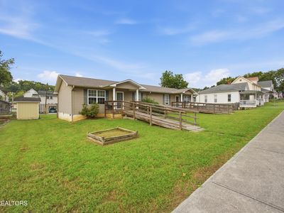 309 Carter Ave