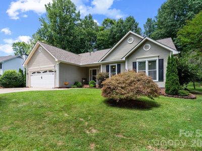 239 Windsor Forest Cir