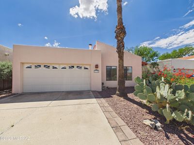 9130 E Calle Maria