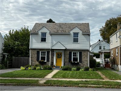 937 Elm St