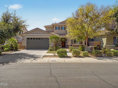 2559 E PENEDES Drive