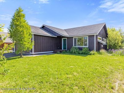 172 Brome Dr