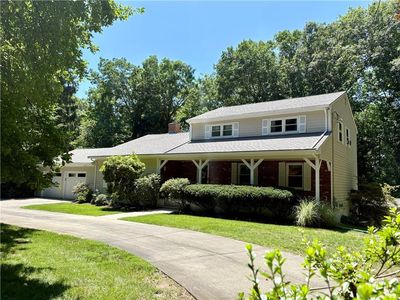 33 Mary Ann Dr