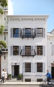 16 Christopher St