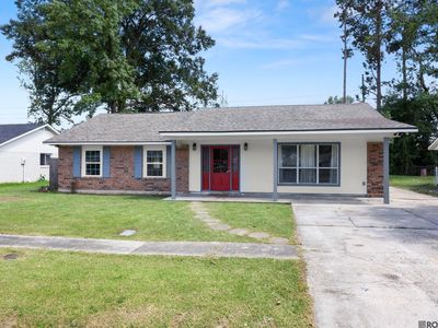 16606 London Ave