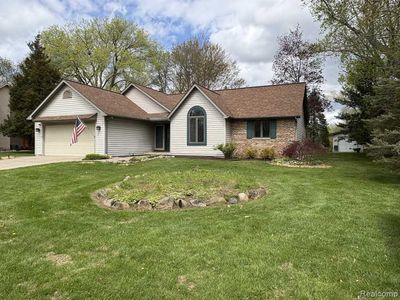 9038 Twin Oaks Ct