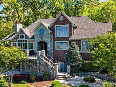 195 Myers Ave