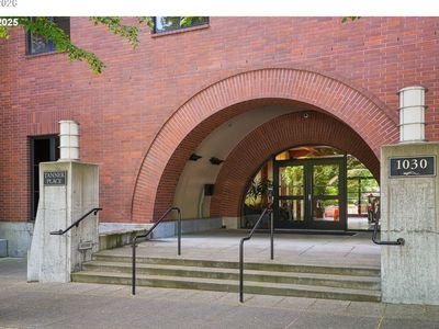 726 NW 11th Ave APT 204