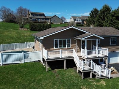 10 Rosewood Ave